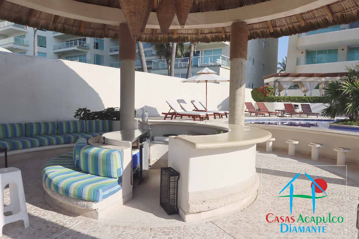 Maralinda - Alberca y jardines 13 Maralinda - Alberca y jardines 13